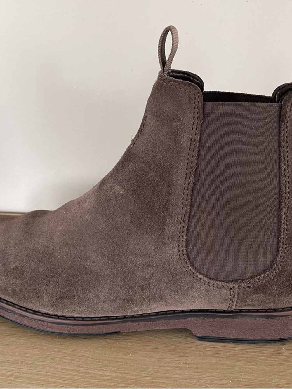 Clarks Hinman Brown Suede Pull On Tabs Chelsea boots 9